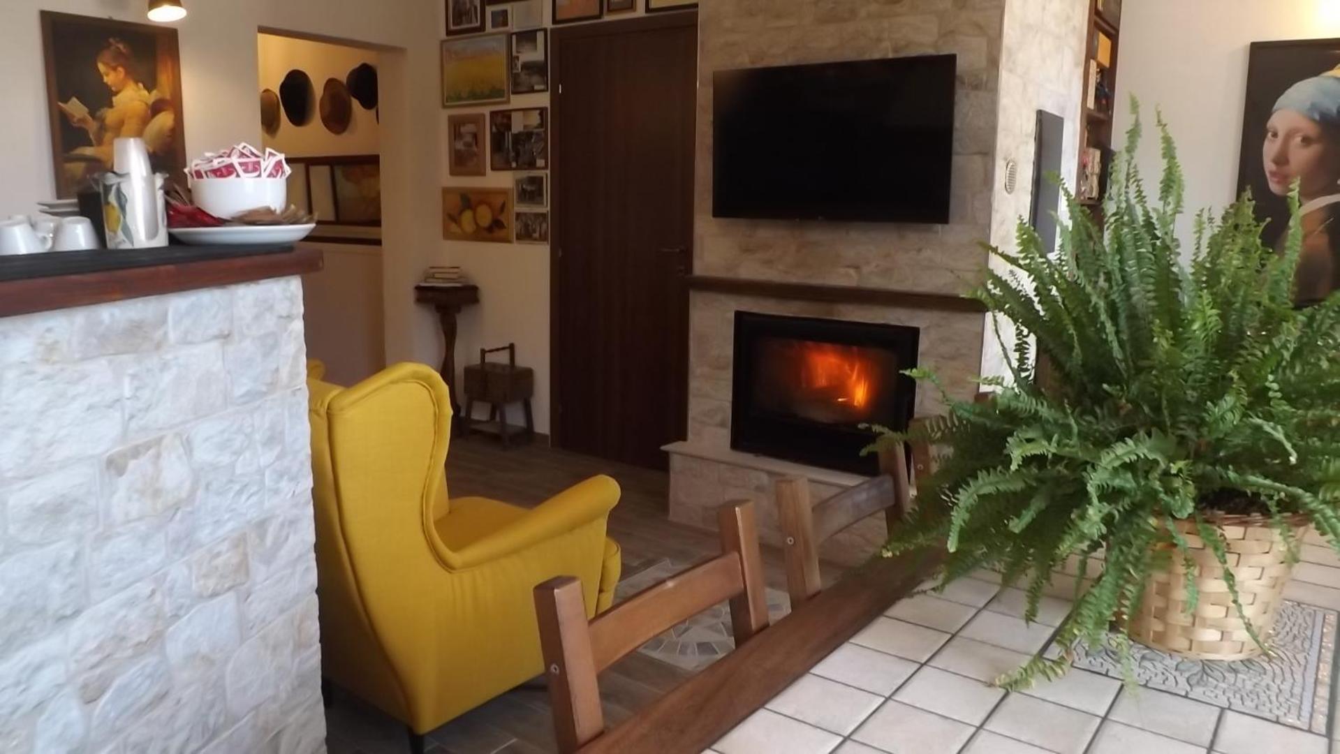 Beb Nonno Baffo Panzió Avola Kültér fotó